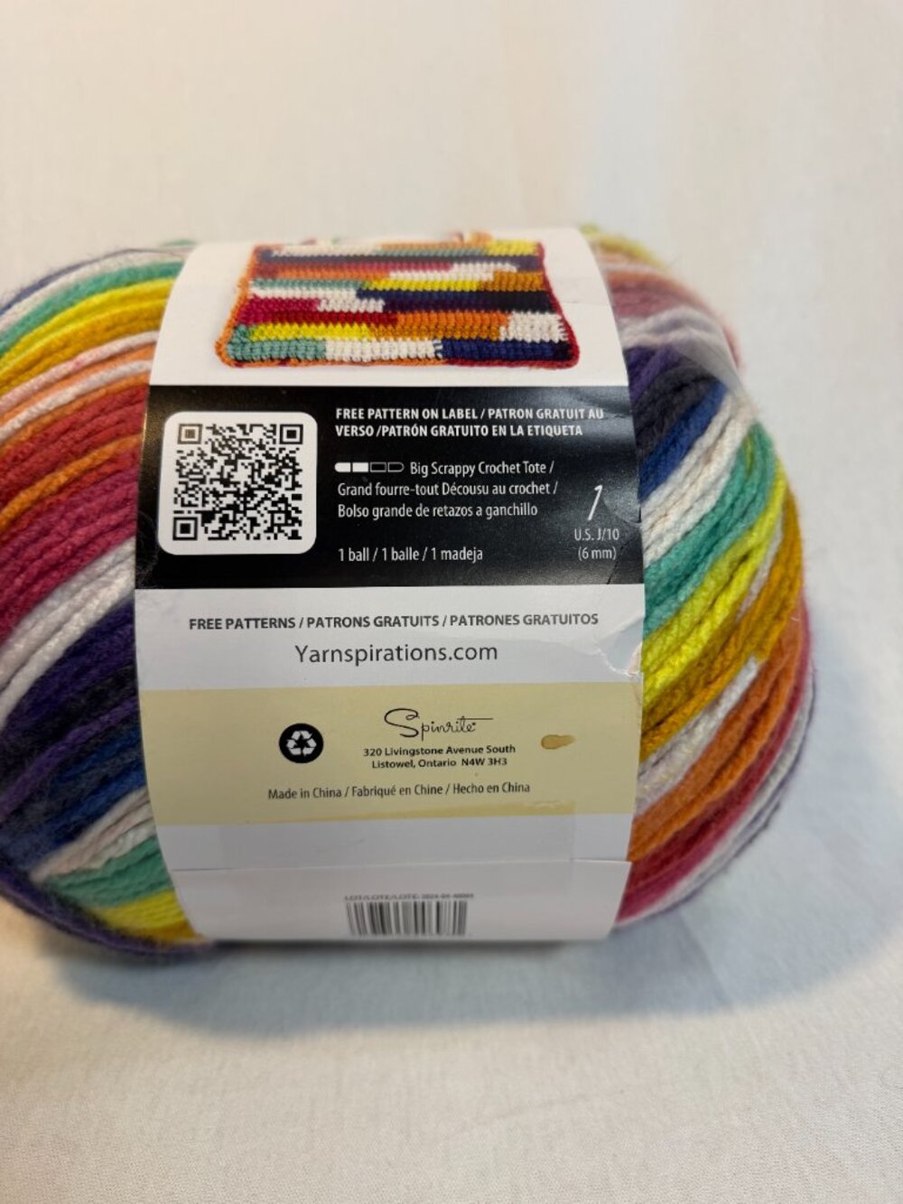 Caron Anniversary Jumbo Cakes Yarn Prismatic NWT 1061 Yds Super Bulky Limited Ed - Picture 3 of 6